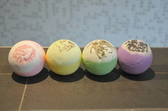 Beste Pirce ⌛ Merkloos 4 XL Bruisballen Voor Bad - Bath Bombs Set - Badzeep - Bad - Bruisballen Natuurlijk - Bruistablet ???? 1 Beste Pirce ⌛ Merkloos 4 XL Bruisballen Voor Bad - Bath Bombs Set - Badzeep - Bad - Bruisballen Natuurlijk - Bruistablet ????