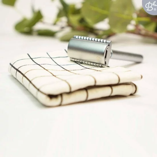 Gloednieuw ⭐ Bamboozy Safety Razor RVS + 20 Scheermesjes + Houder Zilver Chrome Unisex Vrouwen Mannen Double Edge Zero Waste Duurzaam Scheren ???? 2 Gloednieuw ⭐ Bamboozy Safety Razor RVS + 20 Scheermesjes + Houder Zilver Chrome Unisex Vrouwen Mannen Double Edge Zero Waste Duurzaam Scheren ???? - Afbeelding 2